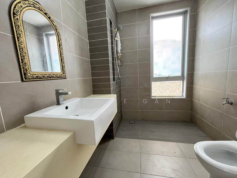 Terraced House for Sale in Bandar Saujana Putra (Tanjong Duabelas) - Charlie Gan - PropertyGuru.com.my