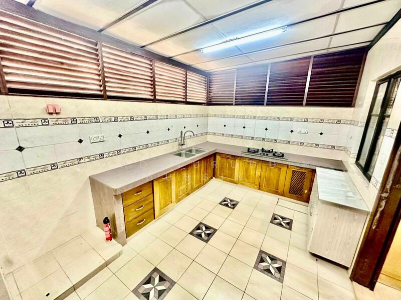 Precinct 16 untuk Untuk Dijual - RM 1,290,000, Mac 2026 - Kitchen - PropertyGuru.com.my