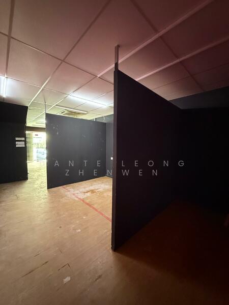 Shop for Rent in Taman Sri Watan (Ampang) - Dante Leong Zhenwen - Interior - PropertyGuru.com.my