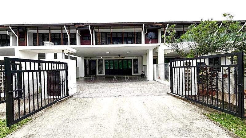 2-storey Terraced House for Sale in Taman Bukit Subang (Shah Alam) - NORFADILAH ZAINUDDIN - Exterior - PropertyGuru.com.my