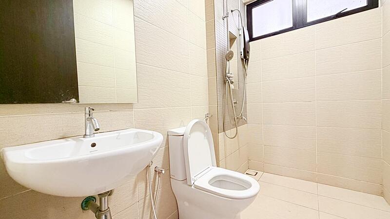 2-storey Terraced House for Sale in Taman Bukit Subang (Shah Alam) - NORFADILAH ZAINUDDIN - Bathroom - PropertyGuru.com.my