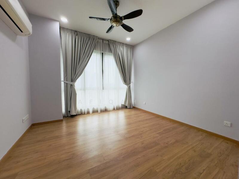 Condominium for Sale at Lake Point Residence - Afiqah . - Bedroom - PropertyGuru.com.my