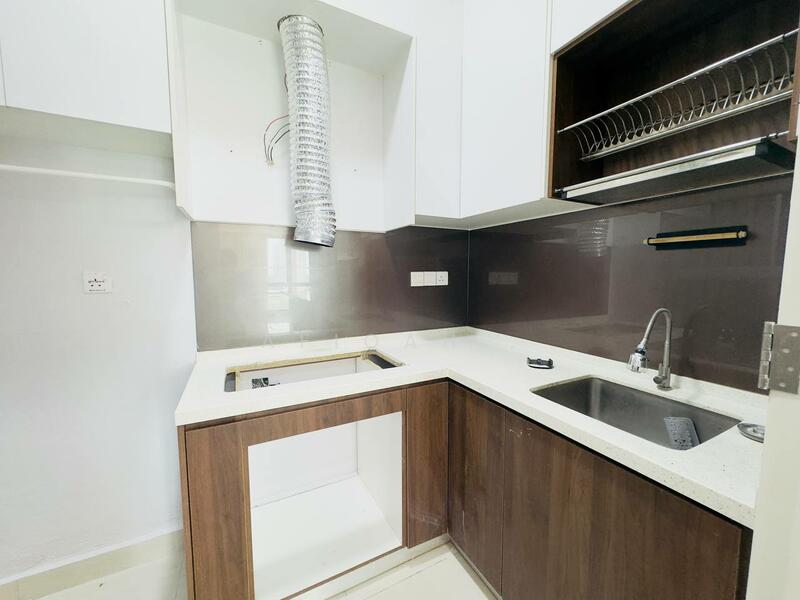 Condominium for Sale at Lake Point Residence - Afiqah . - Kitchen - PropertyGuru.com.my
