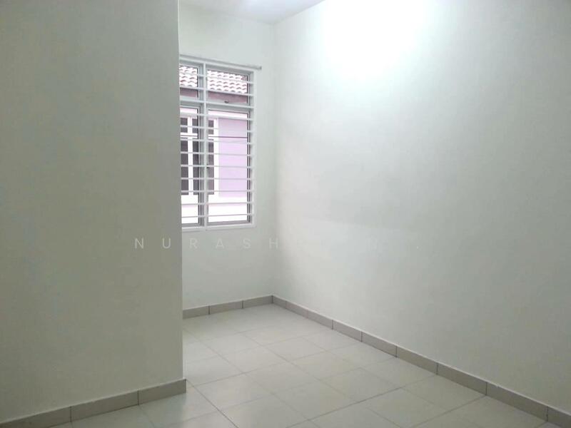 2-storey Terraced House for Sale in Taman Intan Baiduri (Sepang) - Nurashekin . - Interior - PropertyGuru.com.my
