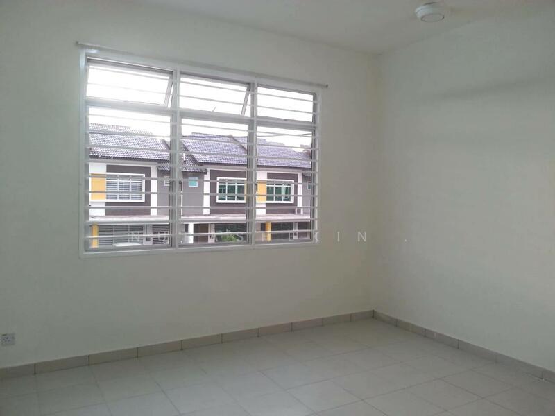 2-storey Terraced House for Sale in Taman Intan Baiduri (Sepang) - Nurashekin . - Interior - PropertyGuru.com.my