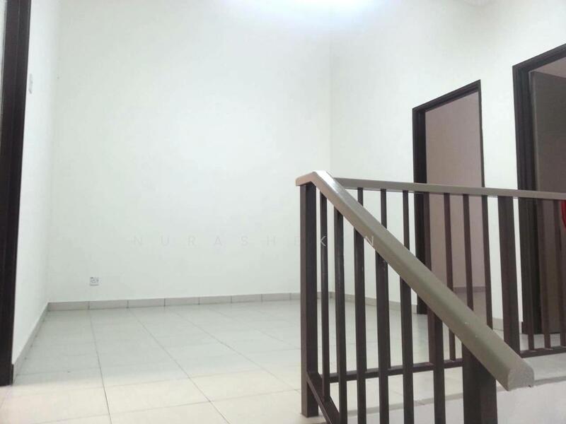 2-storey Terraced House for Sale in Taman Intan Baiduri (Sepang) - Nurashekin . - Interior - PropertyGuru.com.my