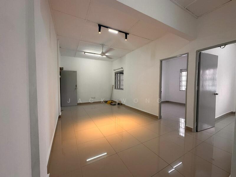 Flat for Sale at Pangsapuri Jentayu @ Kangkar Pulai - Jack Wong - Living Room - PropertyGuru.com.my