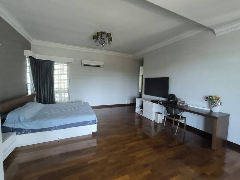 Fully Furnished 3 Storey Semi - D at Jalan Bayu 1, Batu Ferringhi untuk Untuk Disewa - RM 4,000 /bulan, Feb 2026 - Bedroom - PropertyGuru.com.my