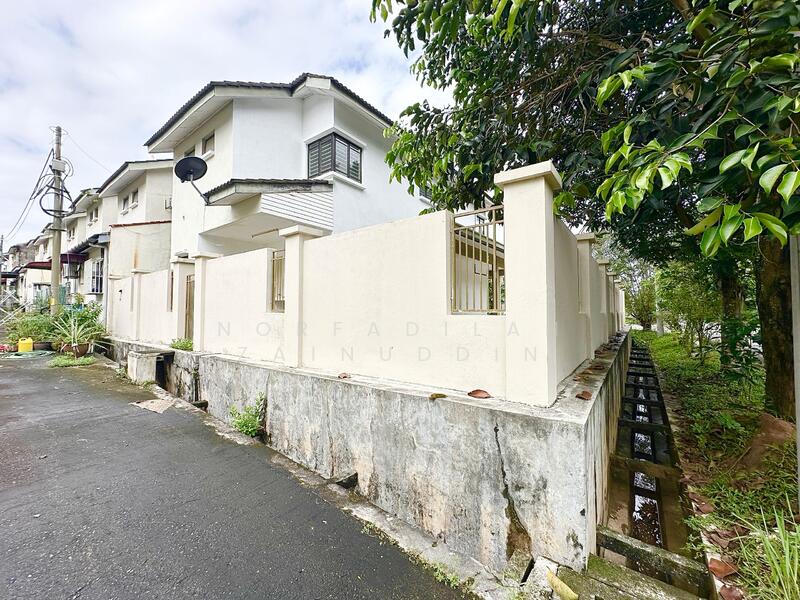 2-storey Terraced House for Sale in Sungai Buloh (Selangor) - NORFADILAH ZAINUDDIN - Exterior - PropertyGuru.com.my