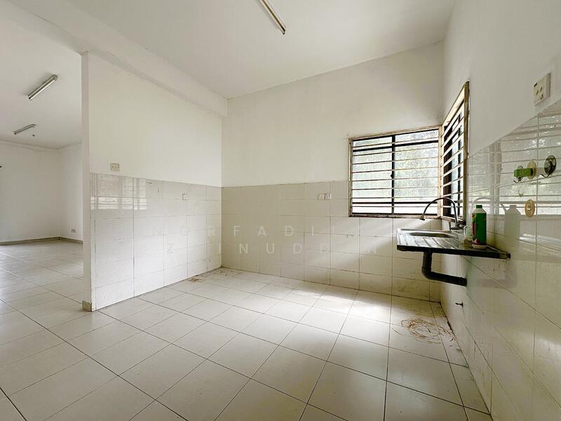 2-storey Terraced House for Sale in Sungai Buloh (Selangor) - NORFADILAH ZAINUDDIN - Kitchen - PropertyGuru.com.my