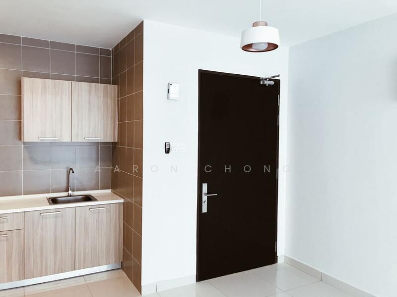 Service Residence for Sale at Aurora Residence @ Lake Side City - Aaron Chong - Kitchen - PropertyGuru.com.my