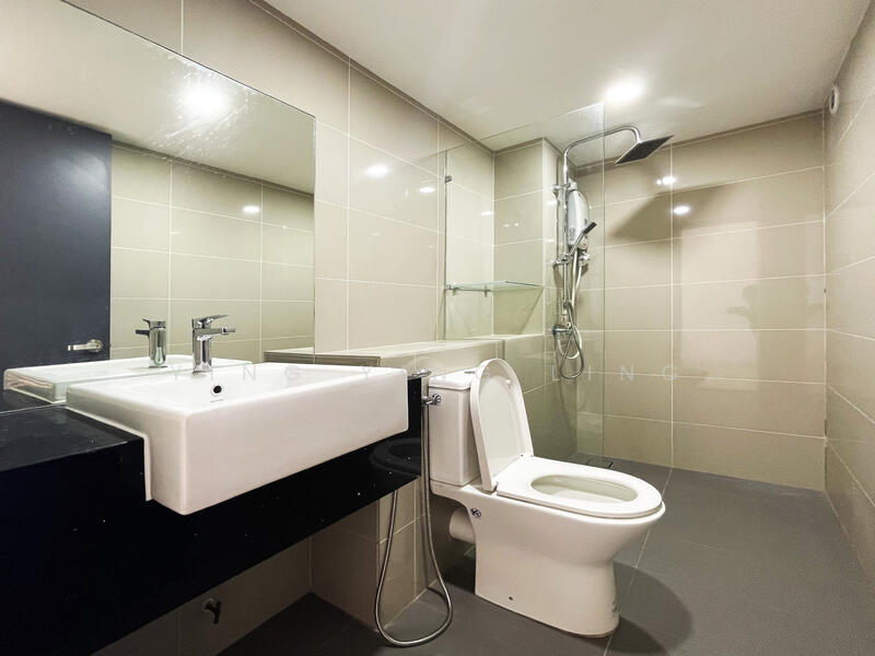 Service Residence for Sale at Sunway Grid Residence - Ying Ying Ling - Bathroom - PropertyGuru.com.my