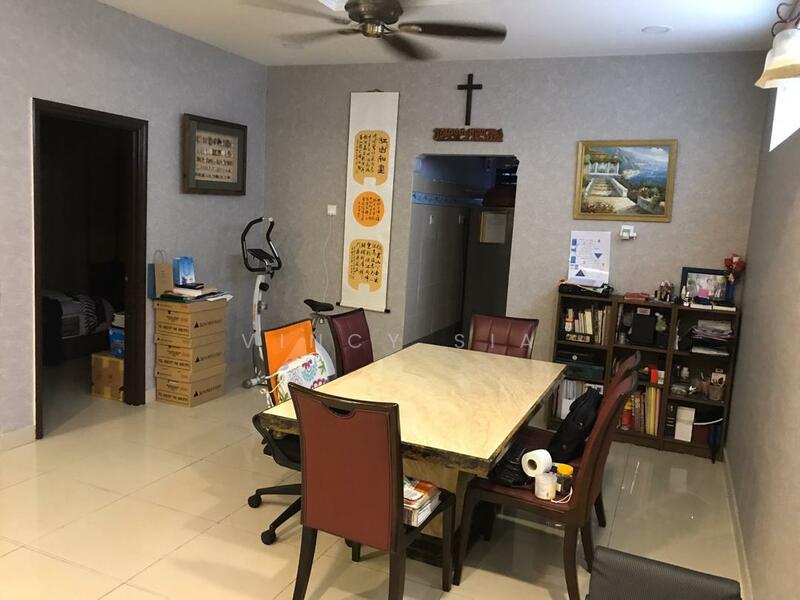 Diamond II, Genting Indahpura untuk Untuk Dijual - RM 780,000, Feb 2026 - Dining Room - PropertyGuru.com.my