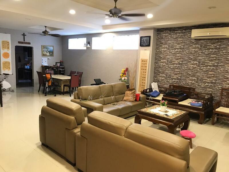 Diamond II, Genting Indahpura untuk Untuk Dijual - RM 780,000, Feb 2026 - Living Room - PropertyGuru.com.my
