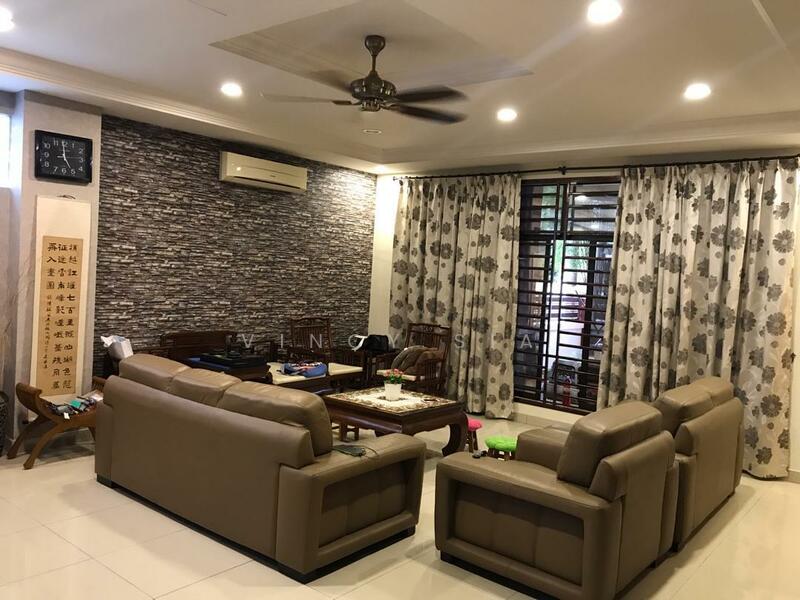 Diamond II, Genting Indahpura untuk Untuk Dijual - RM 780,000, Feb 2026 - Living Room - PropertyGuru.com.my