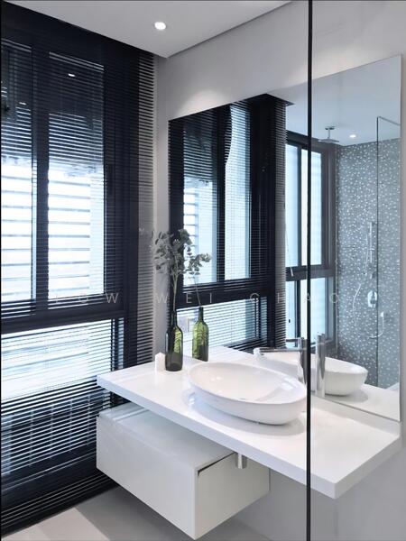 Vogue Suites One untuk Untuk Disewa - RM 3,400 /bulan, Feb 2026 - Bathroom - PropertyGuru.com.my