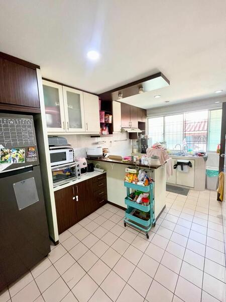 1.5-storey Terraced House for Sale in Taman Sutera (Johor Bahru) - Vincy Sia - Kitchen - PropertyGuru.com.my