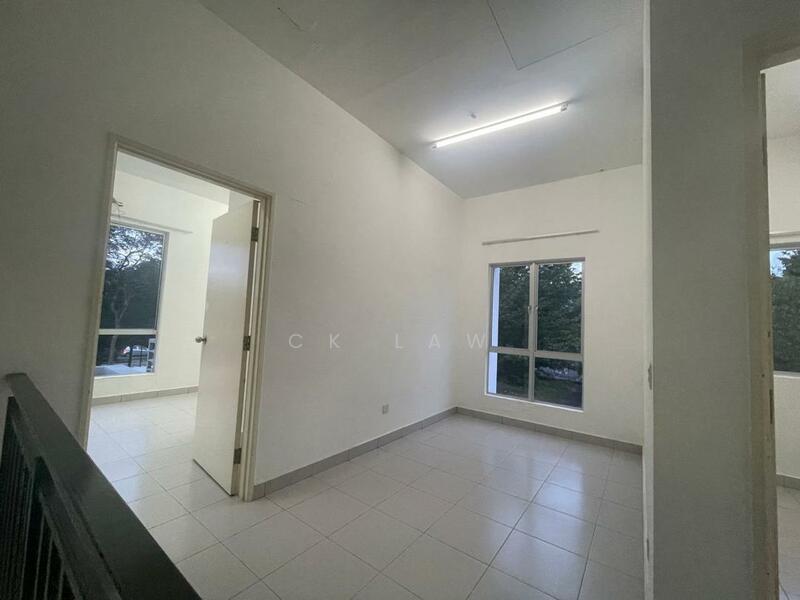 2-storey Terraced House for Sale in Setia Ecohill (Semenyih) - CK Law - Interior - PropertyGuru.com.my