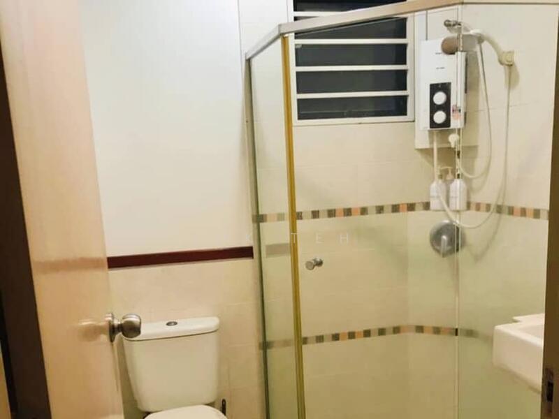 Townhouse for Sale in Bandar Bukit Puchong 2 (Puchong) - Lok Teh - Bathroom - PropertyGuru.com.my