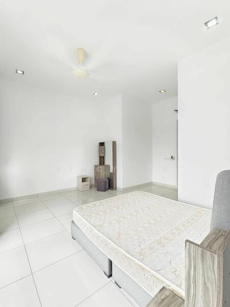 2-storey Terraced House for Sale in Taman Ekoflora (Johor Bahru) - Vincy Sia - Bedroom - PropertyGuru.com.my