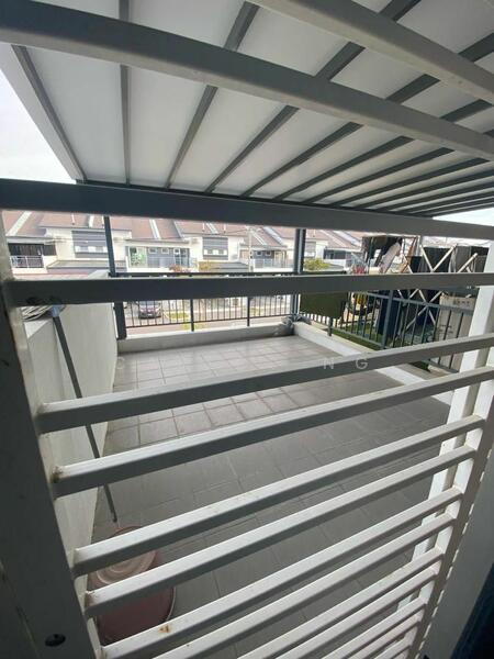 Townhouse for Rent in Pekan Dengkil (Dengkil) - Carlos Ng - Balcony - PropertyGuru.com.my