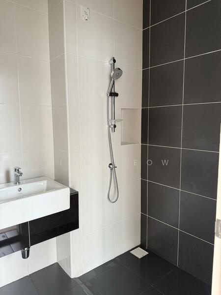 Cluster House for Rent in Eco Botanic (Iskandar Puteri (Nusajaya)) - Kinki Teow - Bathroom - PropertyGuru.com.my