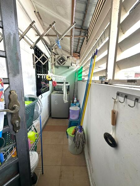 1.5-storey Terraced House for Sale in Taman Puteri Wangsa (Ulu Tiram) - CS Tan - Balcony - PropertyGuru.com.my