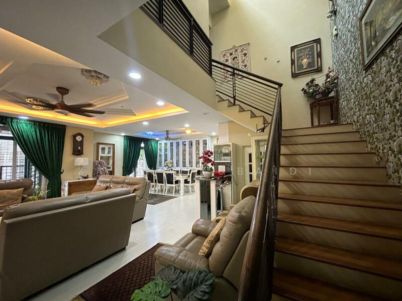 2-storey Terraced House for Sale in Denai Alam (Shah Alam) - Zalina Zubaidi - Living Room - PropertyGuru.com.my