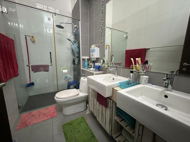 2-storey Terraced House for Sale in Denai Alam (Shah Alam) - Zalina Zubaidi - Bathroom - PropertyGuru.com.my