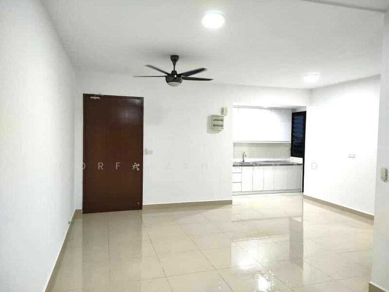 Ken Rimba untuk Untuk Dijual - RM 460,000, Feb 2026 - Living Room - PropertyGuru.com.my