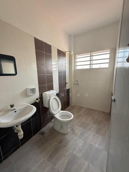 2-storey Terraced House for Sale in Ipoh (Perak) - Ck Nyau - Bathroom - PropertyGuru.com.my