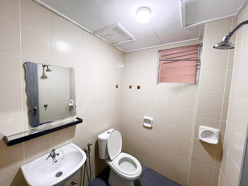 Alam Budiman (Sri Budiman) untuk Untuk Dijual - RM 315,000, Mac 2026 - Bathroom - PropertyGuru.com.my