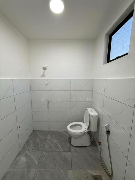 Taman Rinting untuk Untuk Dijual - RM 567,000, Feb 2026 - Bathroom - PropertyGuru.com.my
