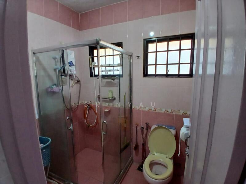 1-storey Terraced House for Sale in Ipoh (Perak) - Ck Nyau - Bathroom - PropertyGuru.com.my