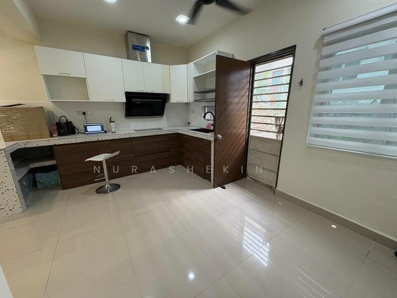 2-storey Terraced House for Sale in Taman Pelangi Semenyih 2 (Beranang) - Nurashekin . - Kitchen - PropertyGuru.com.my