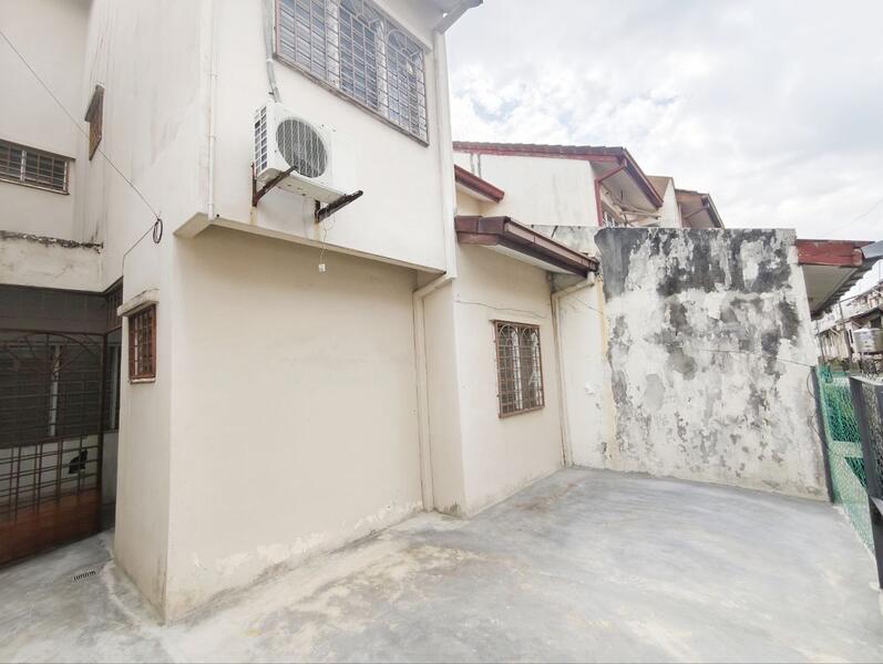2-storey Terraced House for Sale in Subang Jaya (Selangor) - Tengku Zairi - Exterior - PropertyGuru.com.my