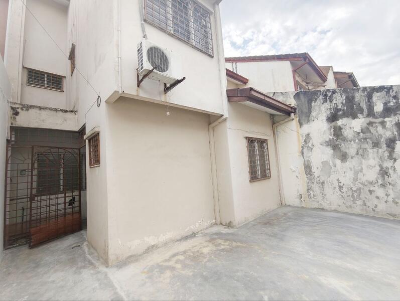 2-storey Terraced House for Sale in Subang Jaya (Selangor) - Tengku Zairi - Exterior - PropertyGuru.com.my