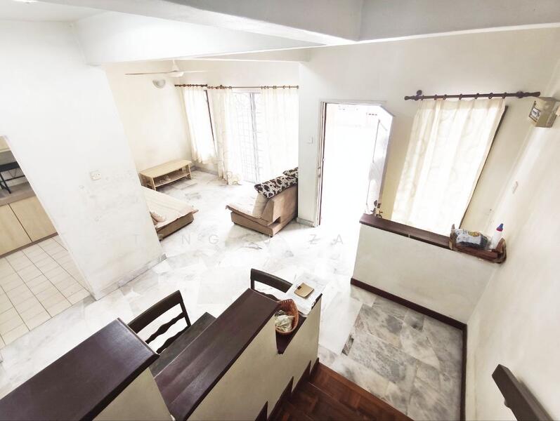 2-storey Terraced House for Sale in Subang Jaya (Selangor) - Tengku Zairi - Living Room - PropertyGuru.com.my