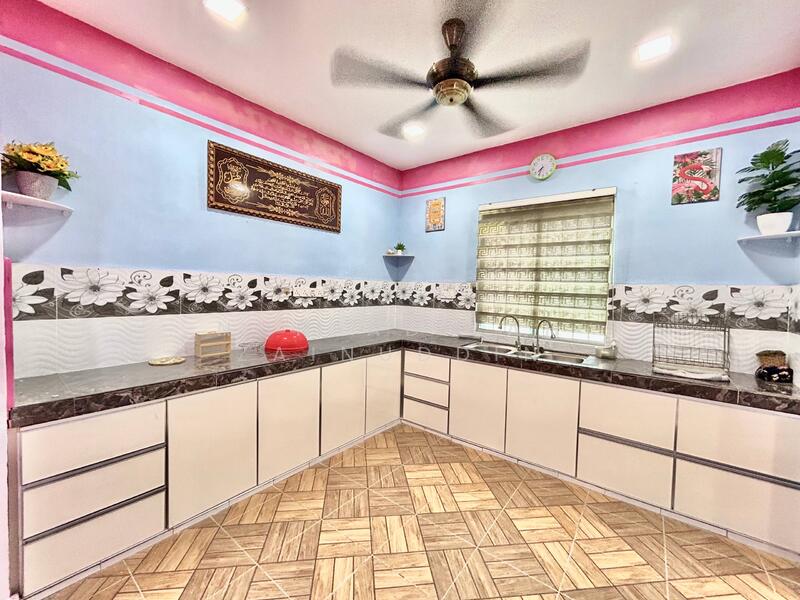 2-storey Terraced House for Sale in Puncak Alam (Selangor) - NORFADILAH ZAINUDDIN - Kitchen - PropertyGuru.com.my