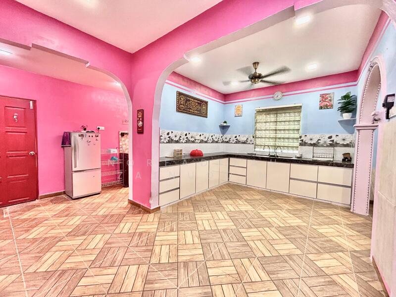 2-storey Terraced House for Sale in Puncak Alam (Selangor) - NORFADILAH ZAINUDDIN - Kitchen - PropertyGuru.com.my