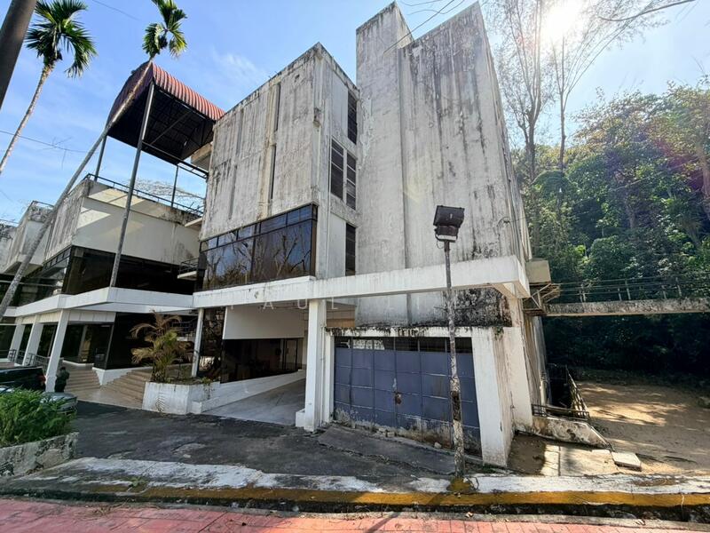 SHOP LOT RENT 3 STOREY COMPLEX 51537 SQFT AT BATU FERRINGHI WITH 26 BASEMENT CAR PARK untuk Untuk Disewa - RM 48,000 /bulan, Apr 2026 - Exterior - PropertyGuru.com.my