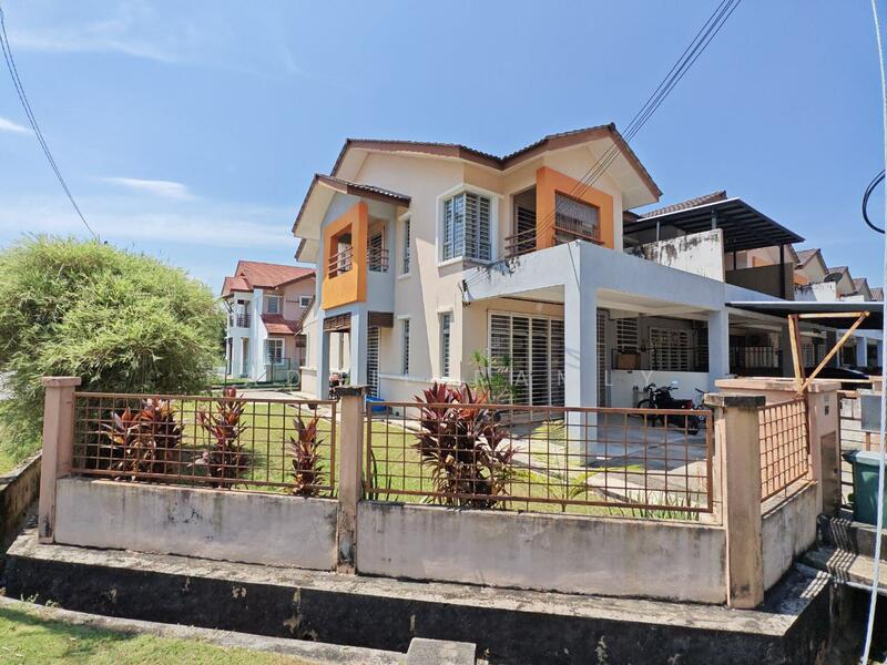 Terraced House for Sale in Sungai Buloh (Selangor) - Fadhil Ramly - Exterior - PropertyGuru.com.my