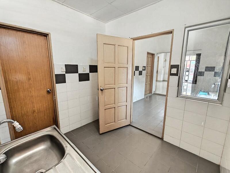 Terraced House for Sale in Sungai Buloh (Selangor) - Fadhil Ramly - Kitchen - PropertyGuru.com.my