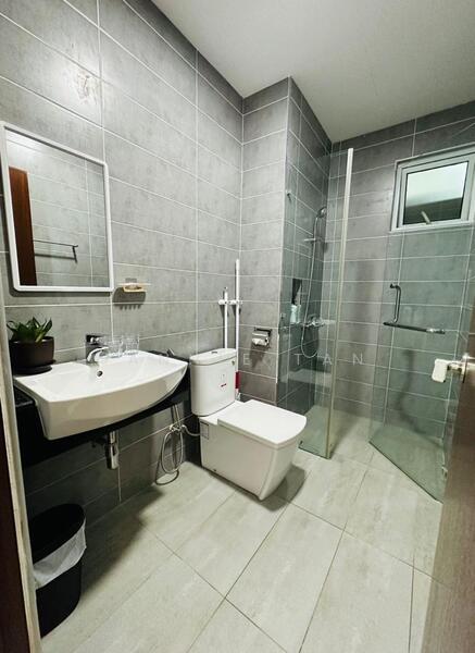 Paragon Residences @ Straits View untuk Untuk Dijual - RM 700,000, Feb 2026 - Bathroom - PropertyGuru.com.my