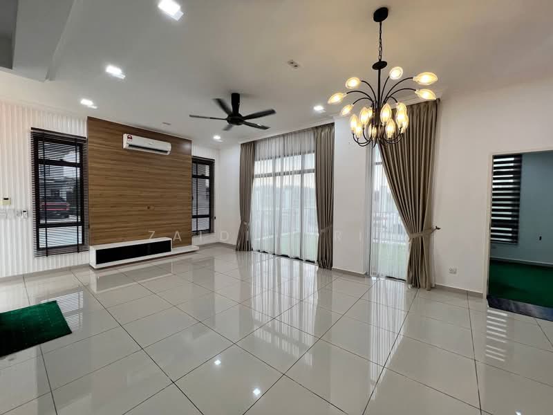 2-storey Terraced House for Sale in Eco Grandeur (Puncak Alam) - Zaidi Idris - Living Room - PropertyGuru.com.my
