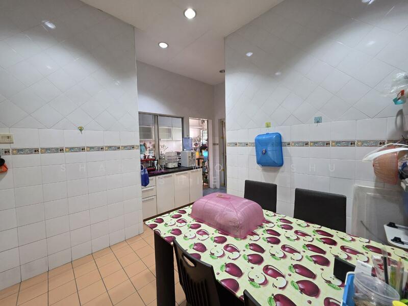 1-storey Terraced House for Sale in Mutiara Rini (Skudai) - Sharon Wong Shu Shien - Kitchen - PropertyGuru.com.my
