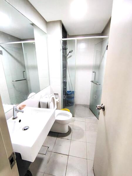 Service Residence for Rent at V Residence 3 @ Sunway Velocity - David Lao - Bathroom - PropertyGuru.com.my