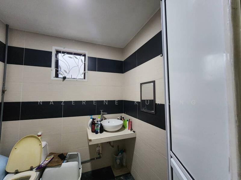 Semi-Detached House for Sale in Ukay Perdana (Ulu Kelang) - Nazerene Kurung - Bathroom - PropertyGuru.com.my