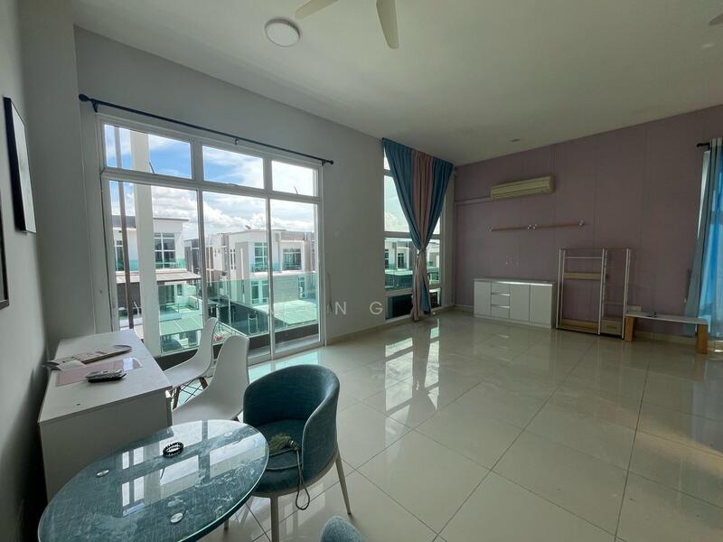 Cluster House for Sale in Johor Bahru (Johor) - Meng . - Living Room - PropertyGuru.com.my