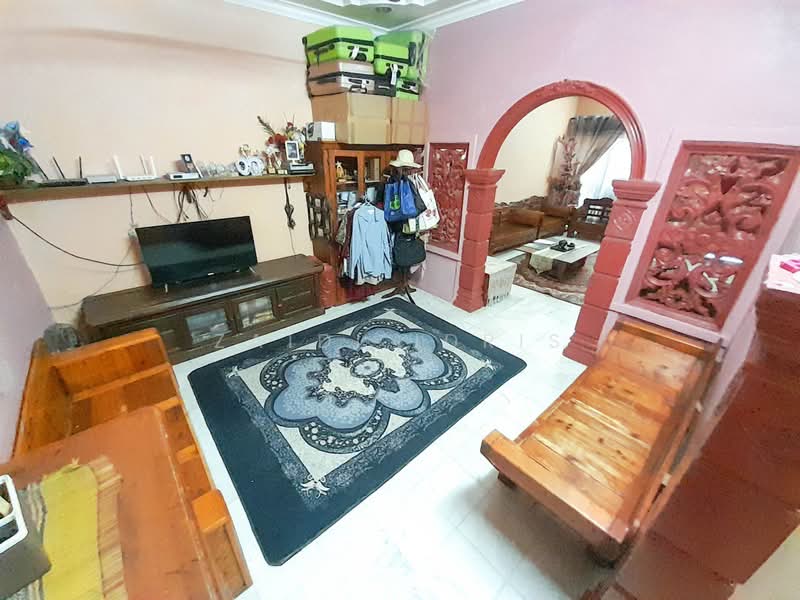 Semi-Detached House for Sale in Sepang (Selangor) - Zaidi Idris - Living Room - PropertyGuru.com.my